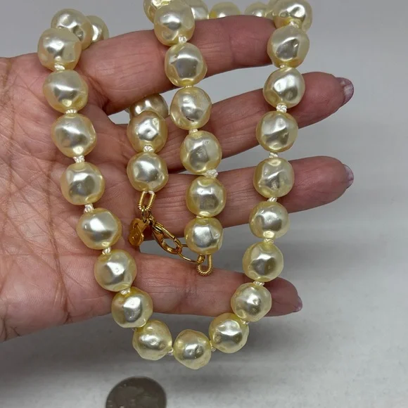 Christian Dior Cream Baroque Pearl Necklace